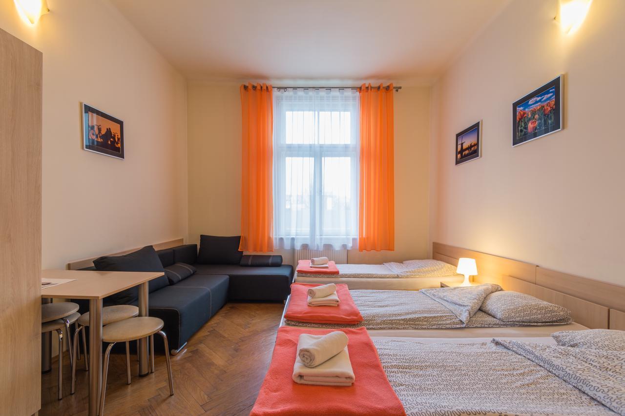 Euro-Room Rooms & Apartments Krakow Ngoại thất bức ảnh