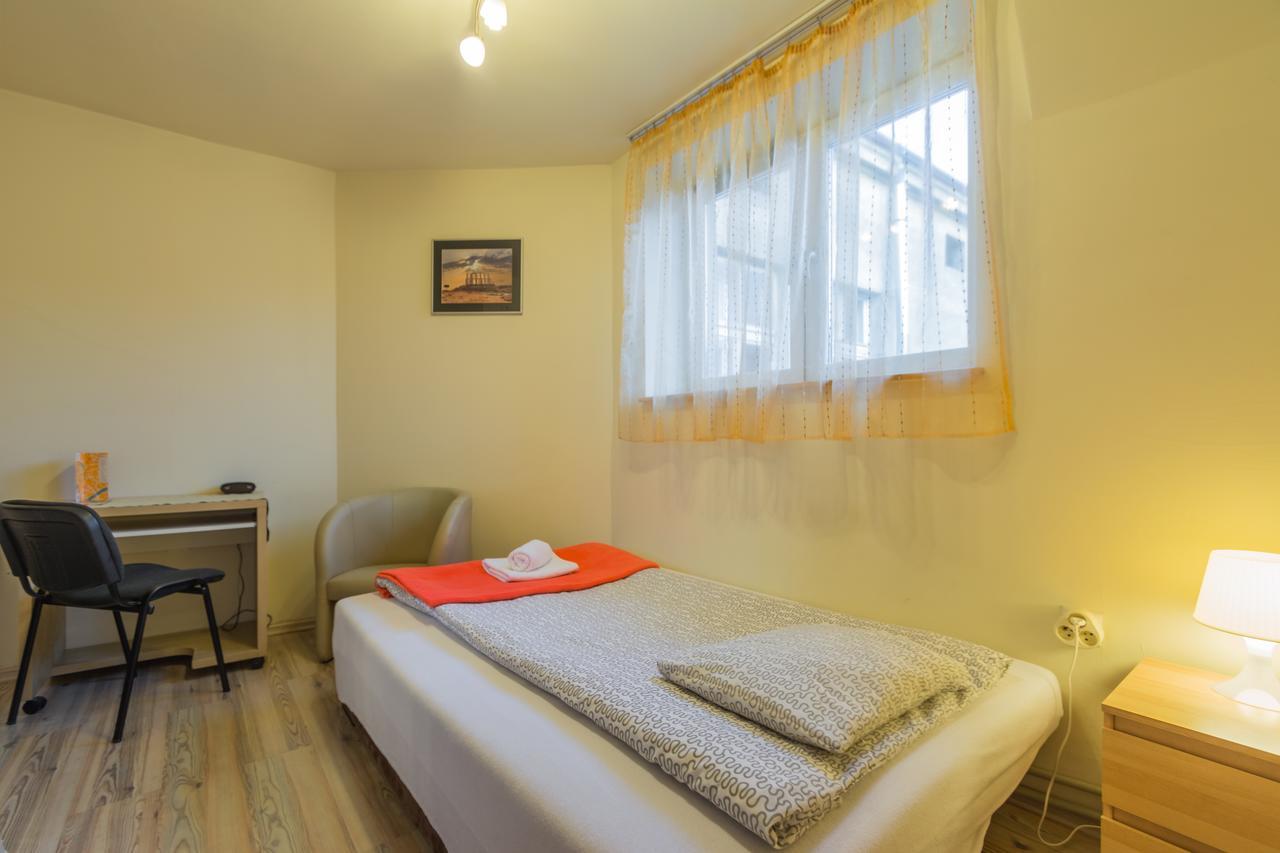 Euro-Room Rooms & Apartments Krakow Ngoại thất bức ảnh